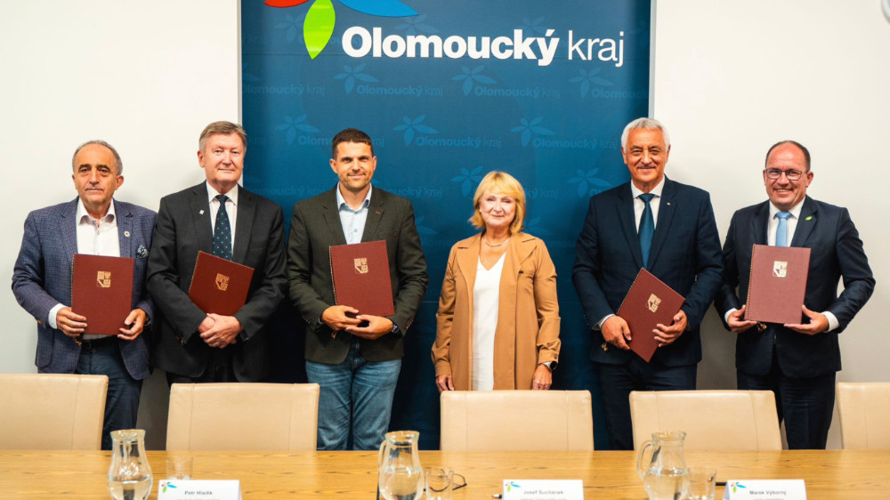 anci na obnovu eky Bevy dv memorandum ministerstev a Olomouckho kraje. Pome i k zadrovn vody v krajin a k ochran proti povodnm